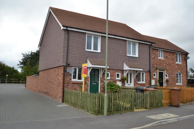 2 bedroom Terraced House To Let