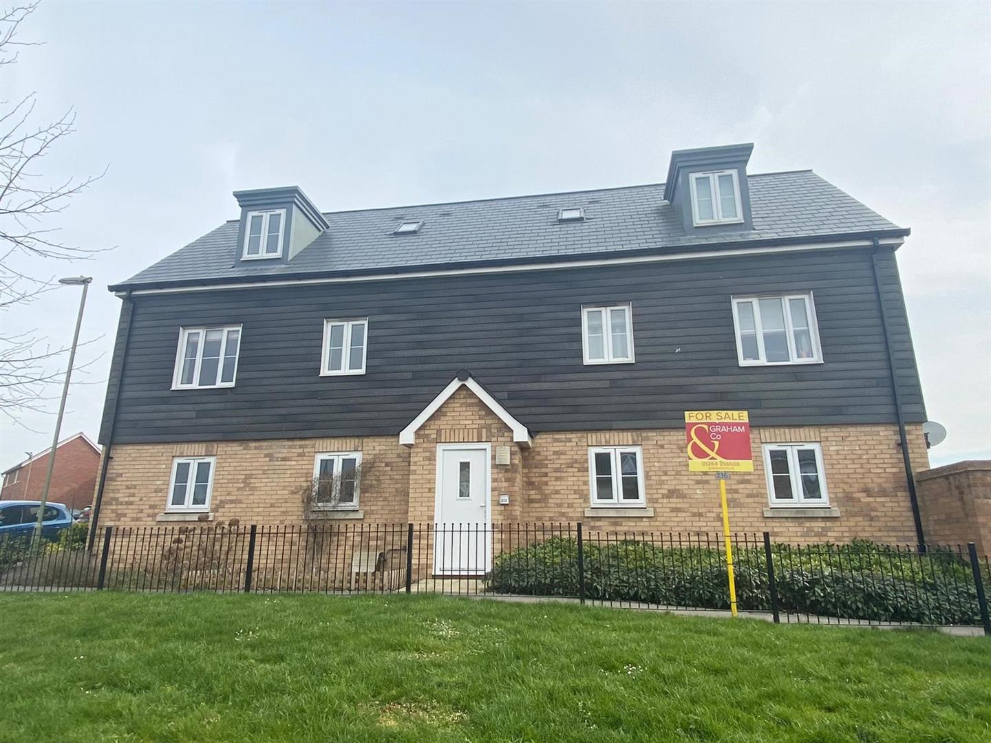 2 bedroom House (unspecified) To Let