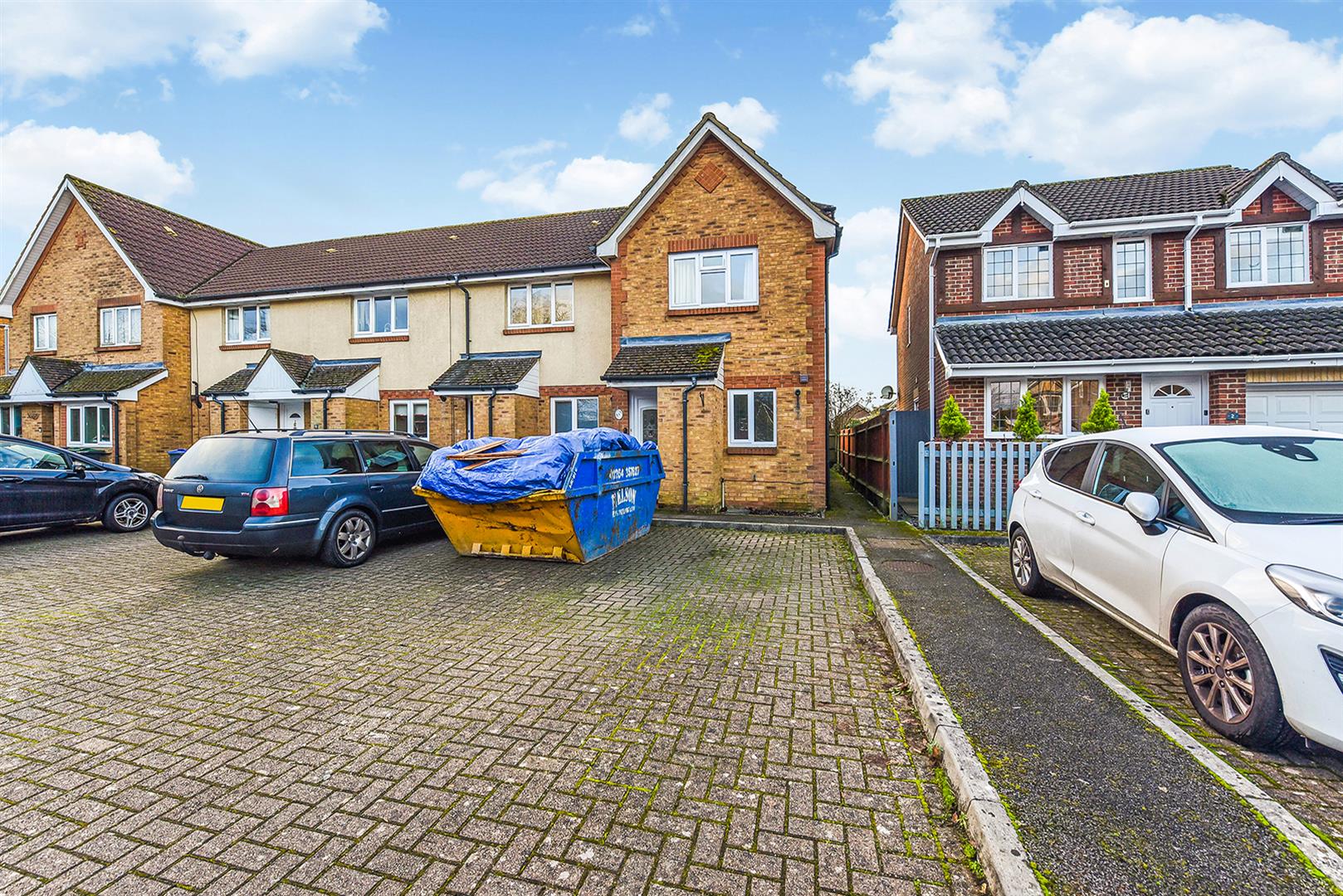 2 bedroom End of terrace house For Sale