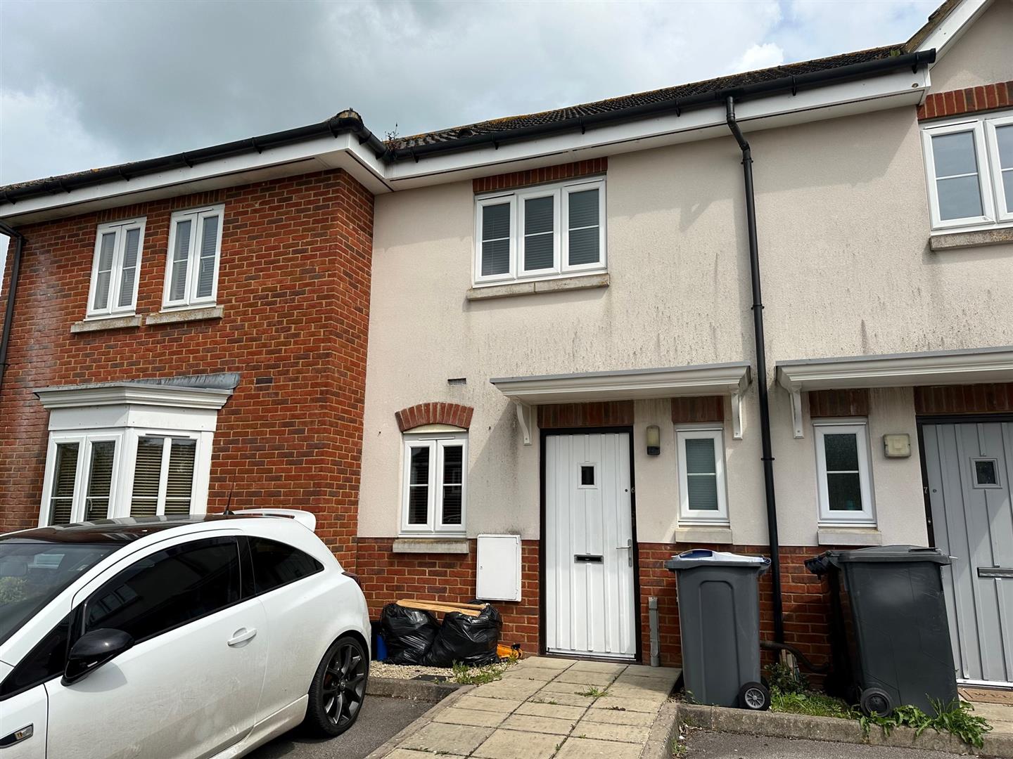 2 bedroom House (unspecified) To Let