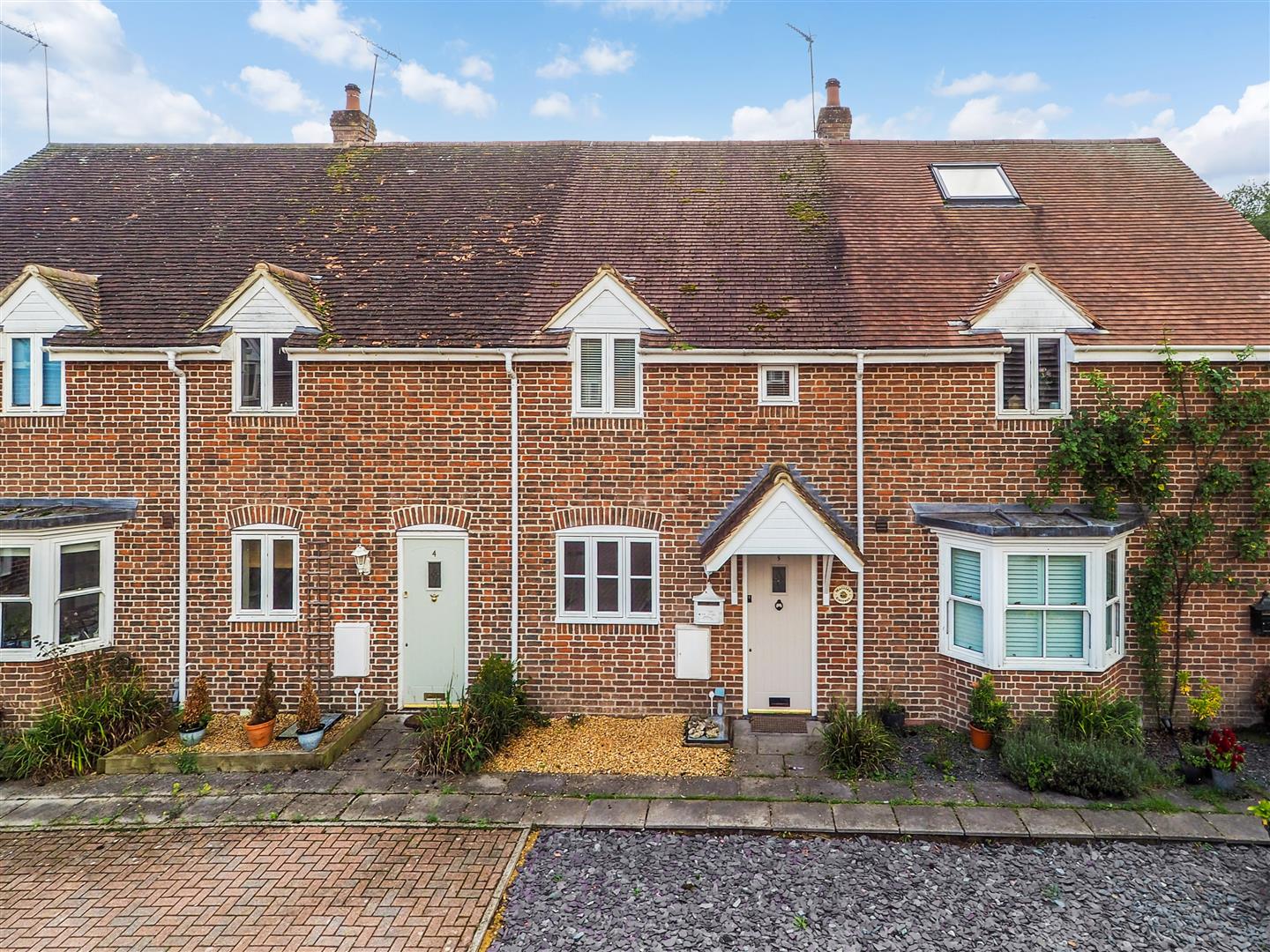 2 bedroom Cottage Under Offer