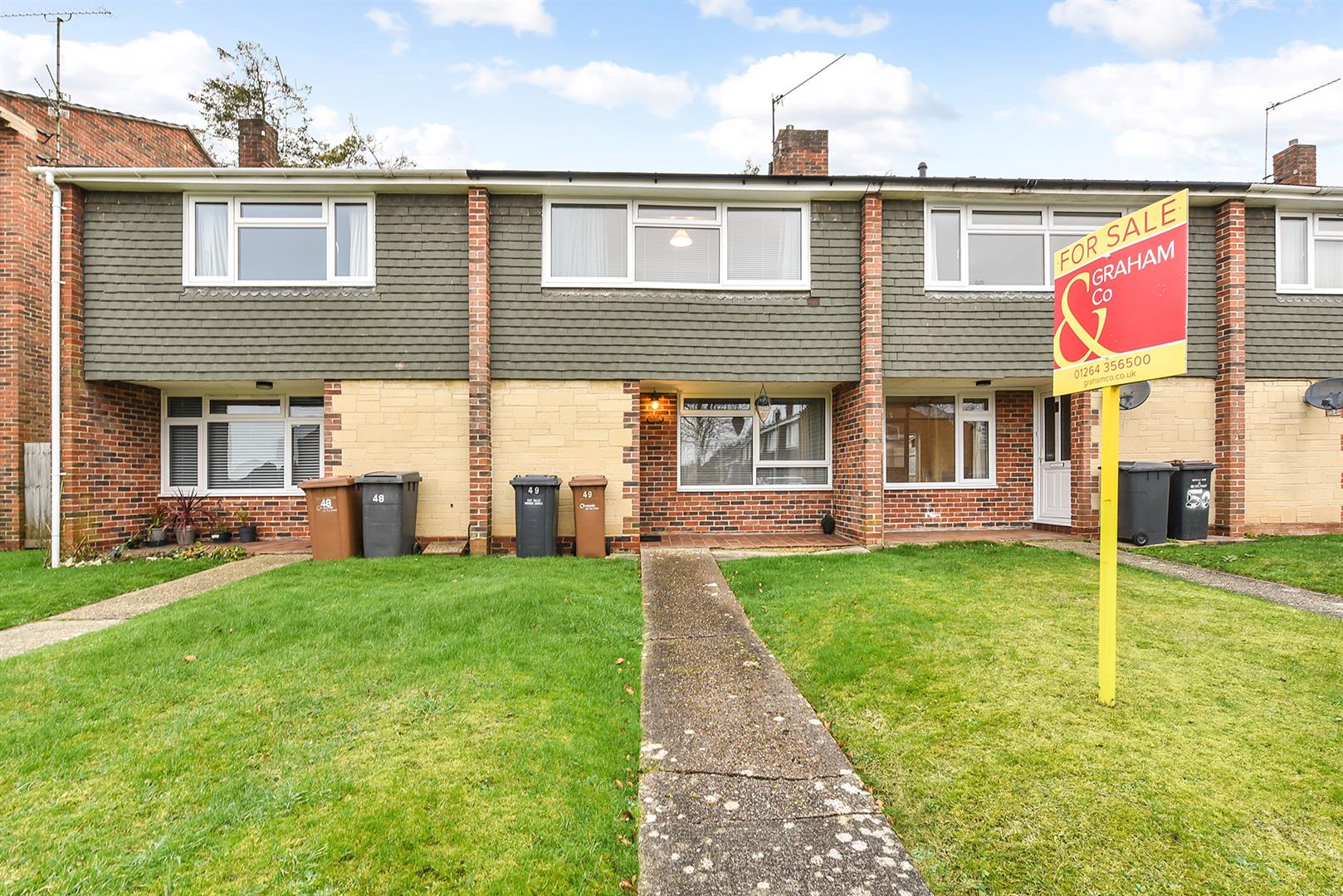 3 bedroom Terraced House For Sale