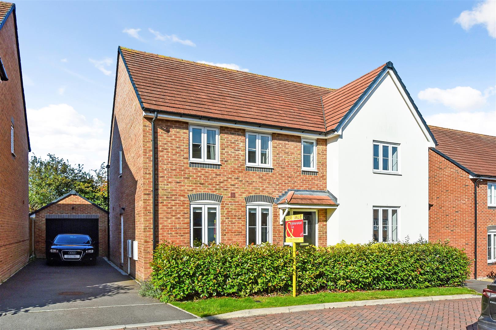 4 bedroom Detached house To Let