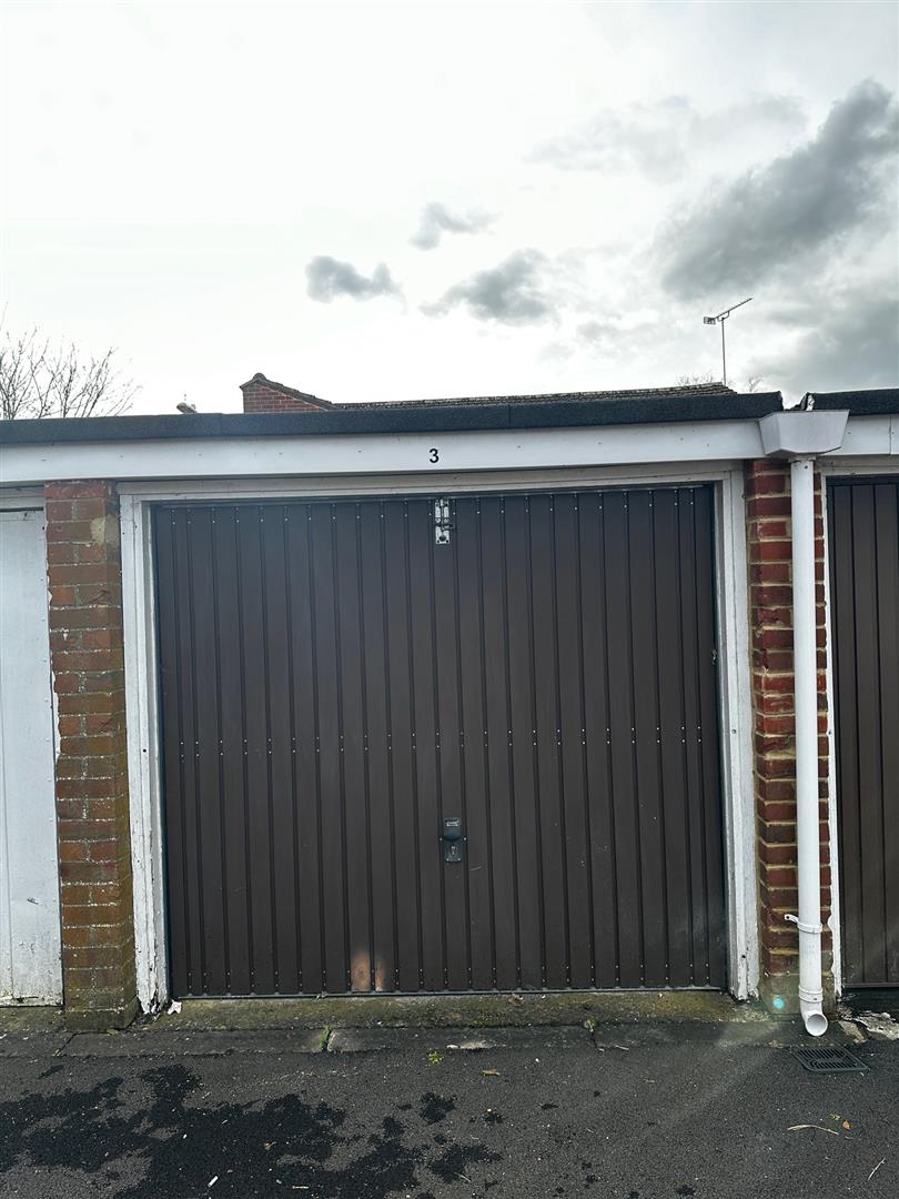 House (unspecified) To Let