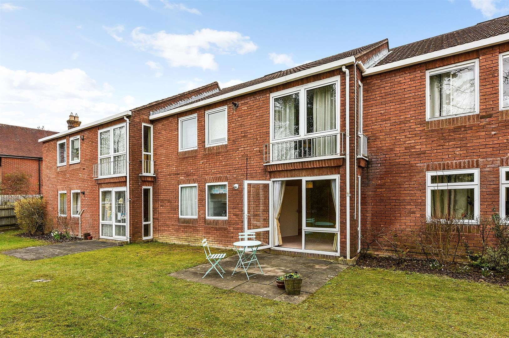 1 bedroom Flat For Sale
