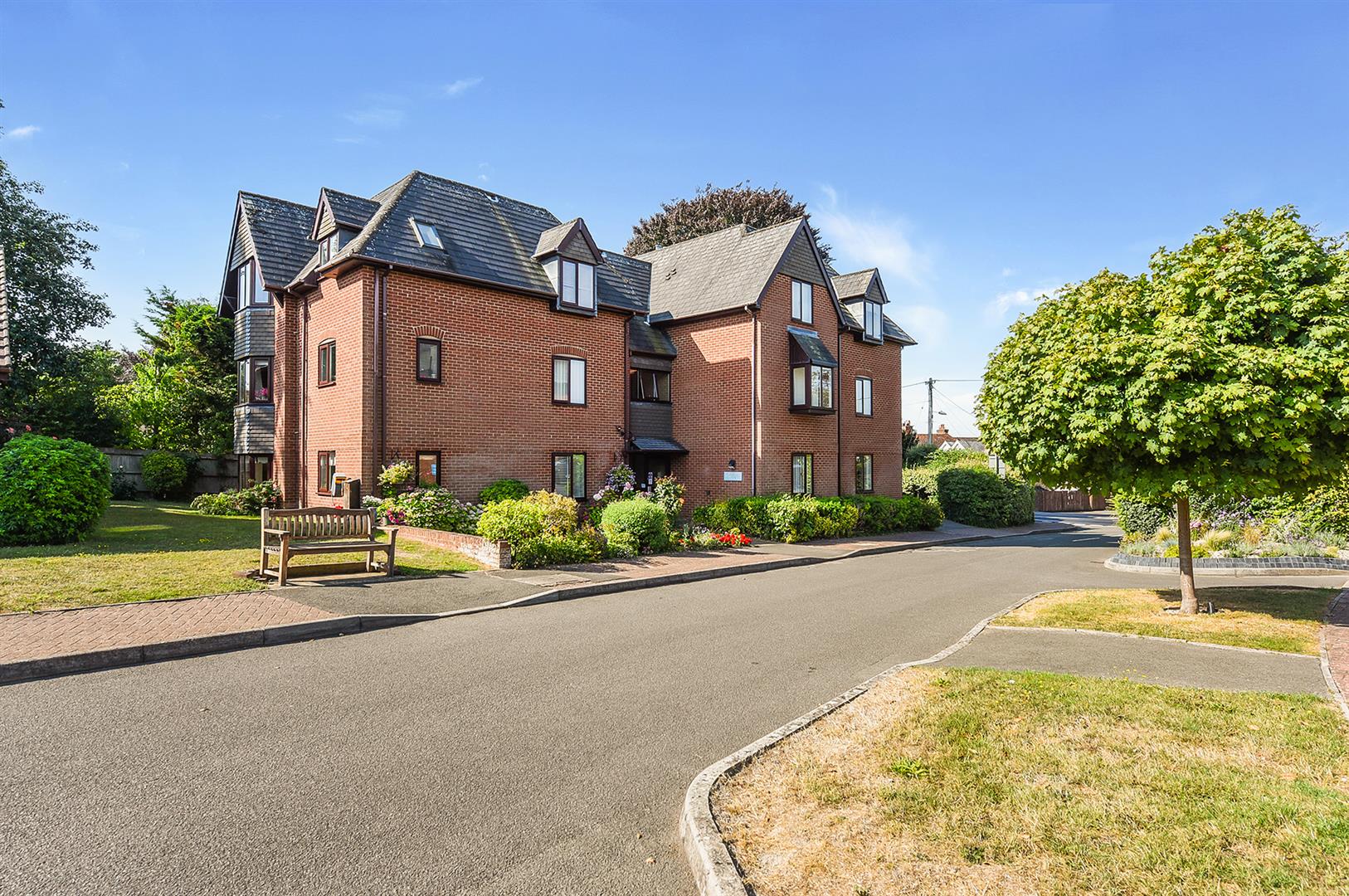 1 bedroom Flat For Sale