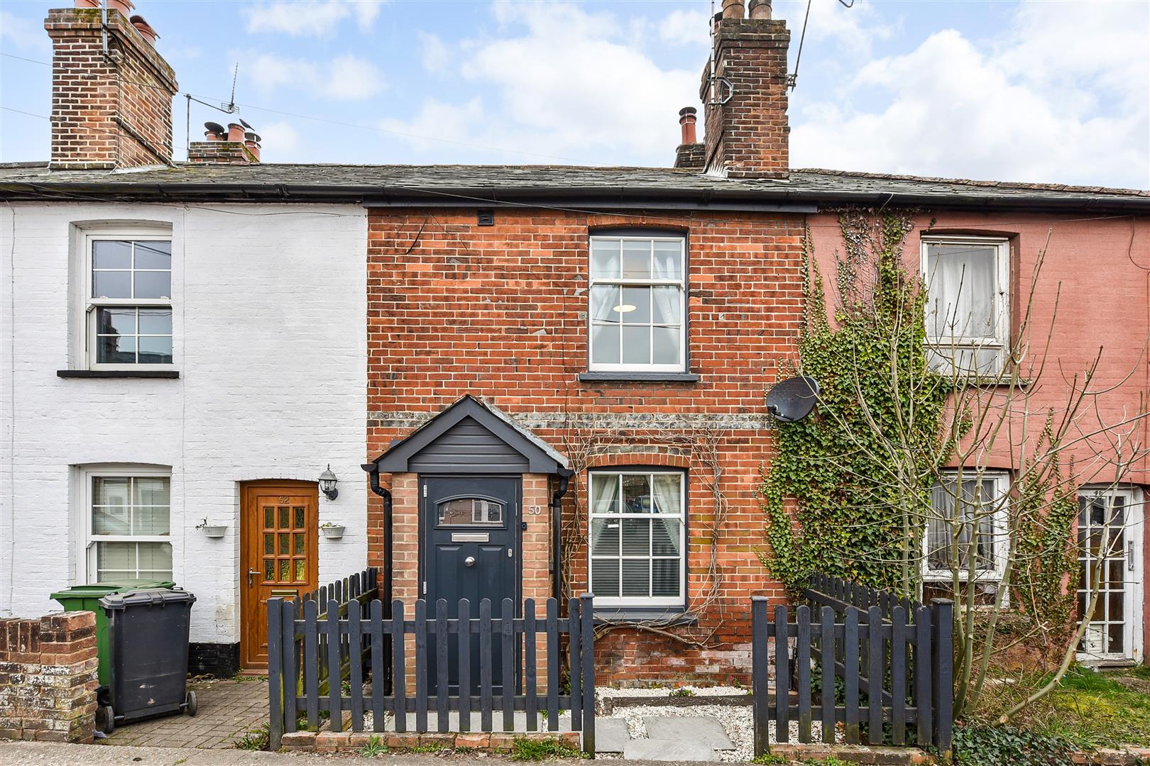 2 bedroom Terraced House Under Offer