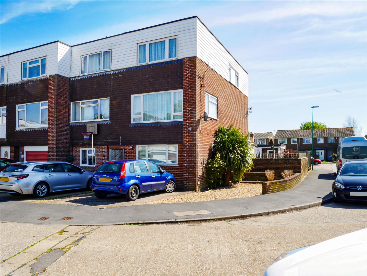 5 bedroom Town house For Sale