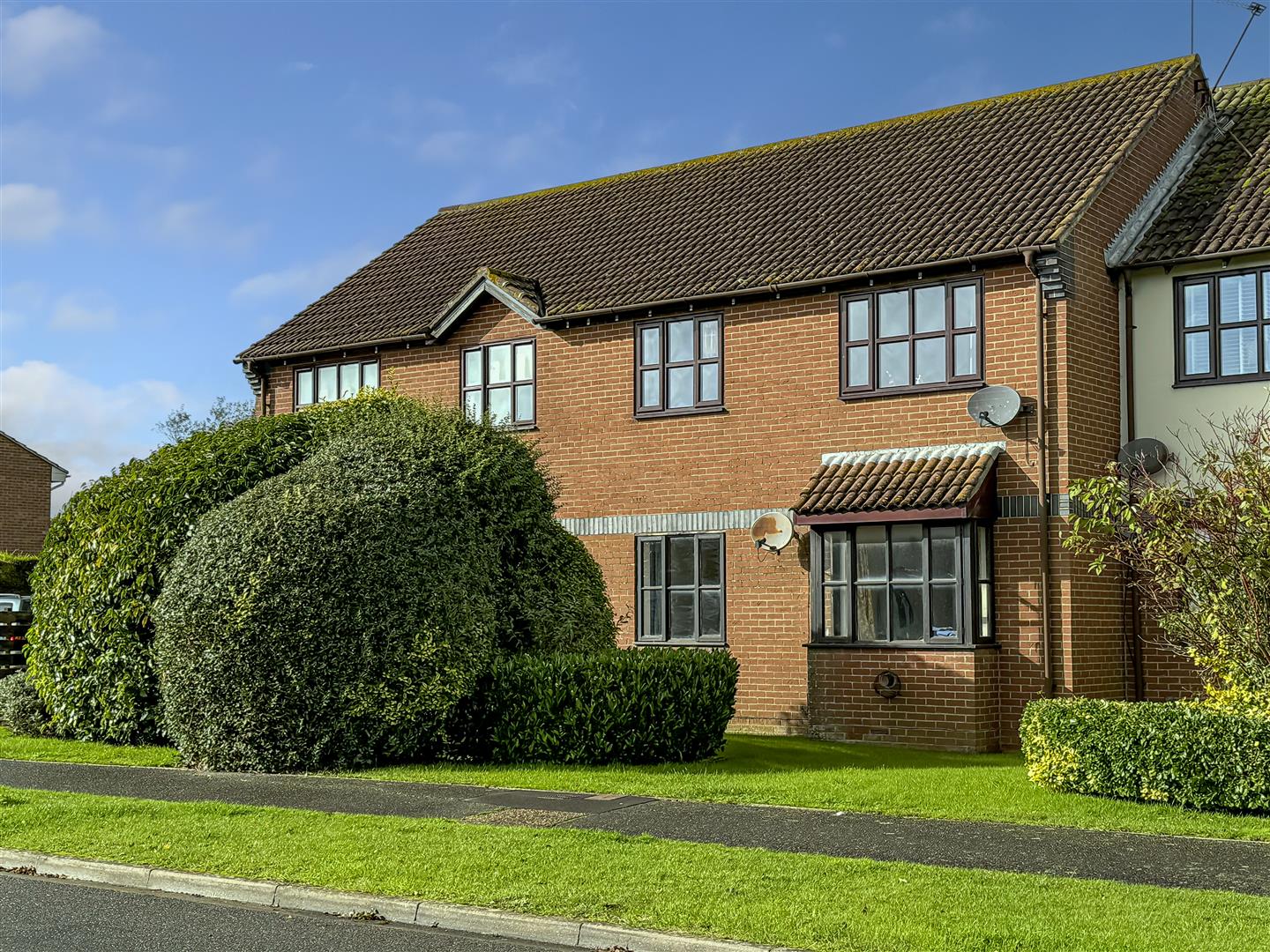 1 bedroom Flat For Sale