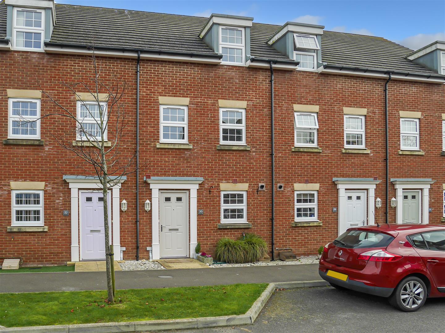 4 bedroom Town house For Sale