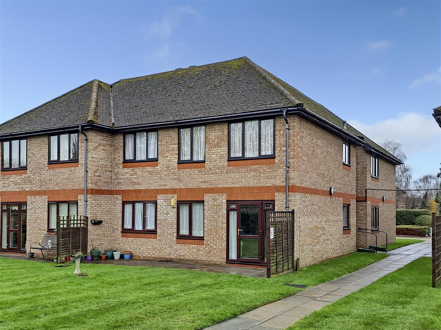 1 bedroom Flat For Sale