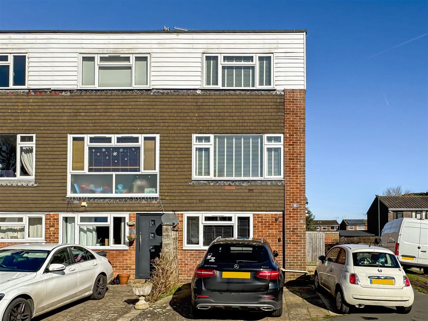 4 bedroom End of terrace house For Sale