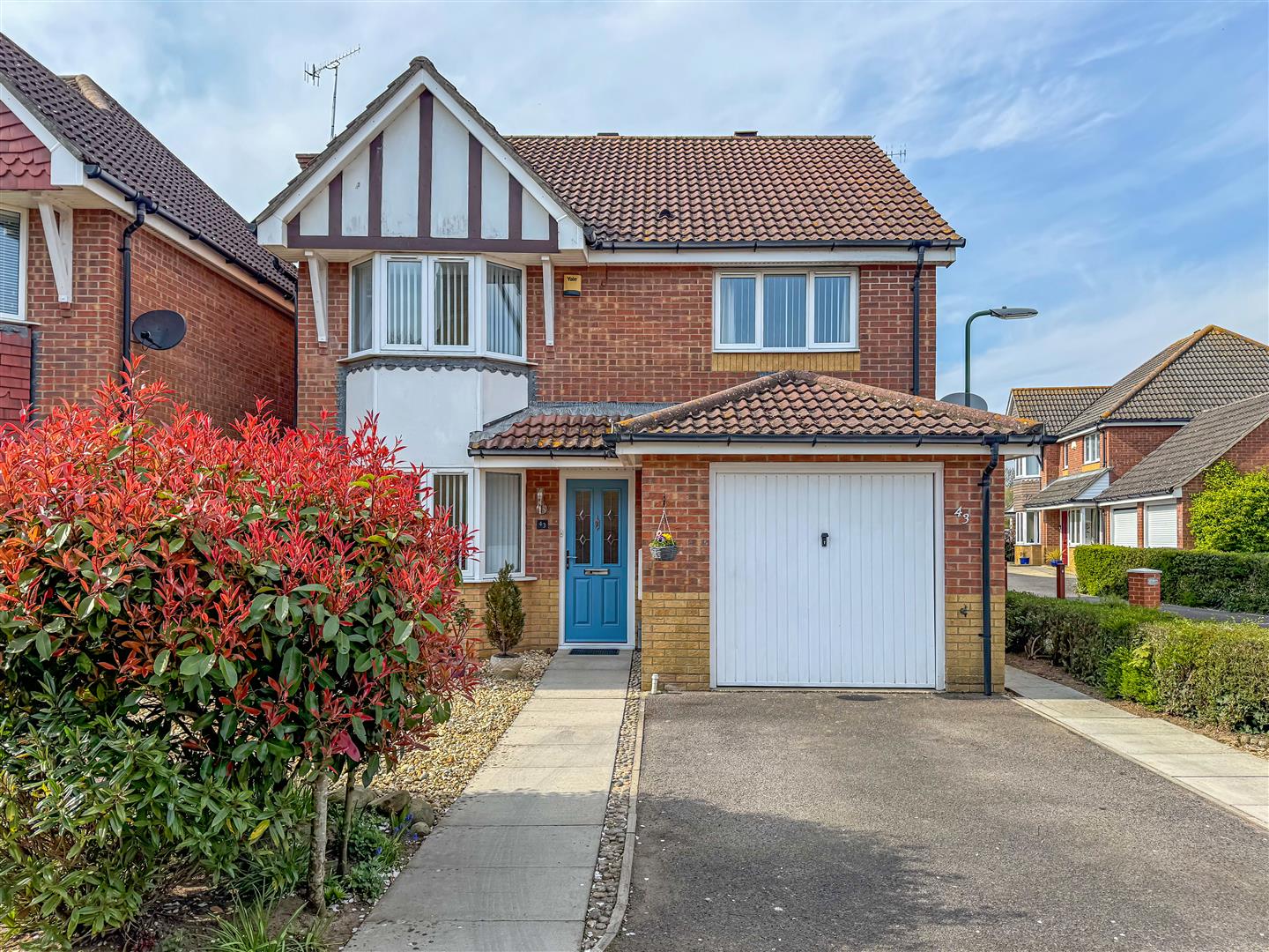 3 bedroom Detached house For Sale