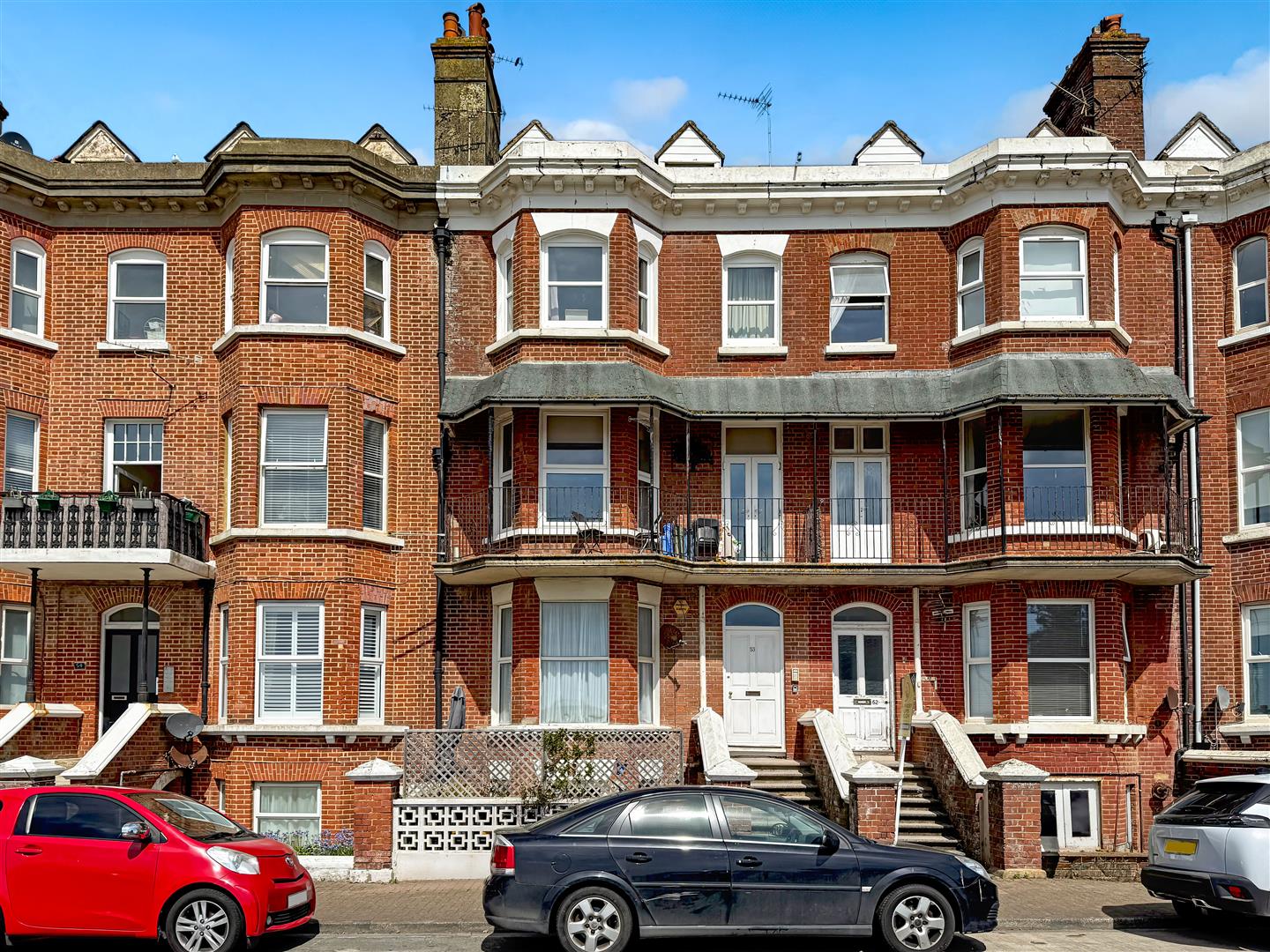 1 bedroom Apartment For Sale
