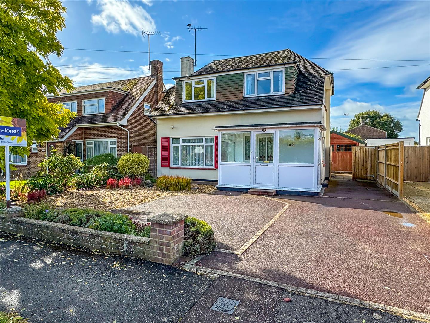 3 bedroom Detached house For Sale