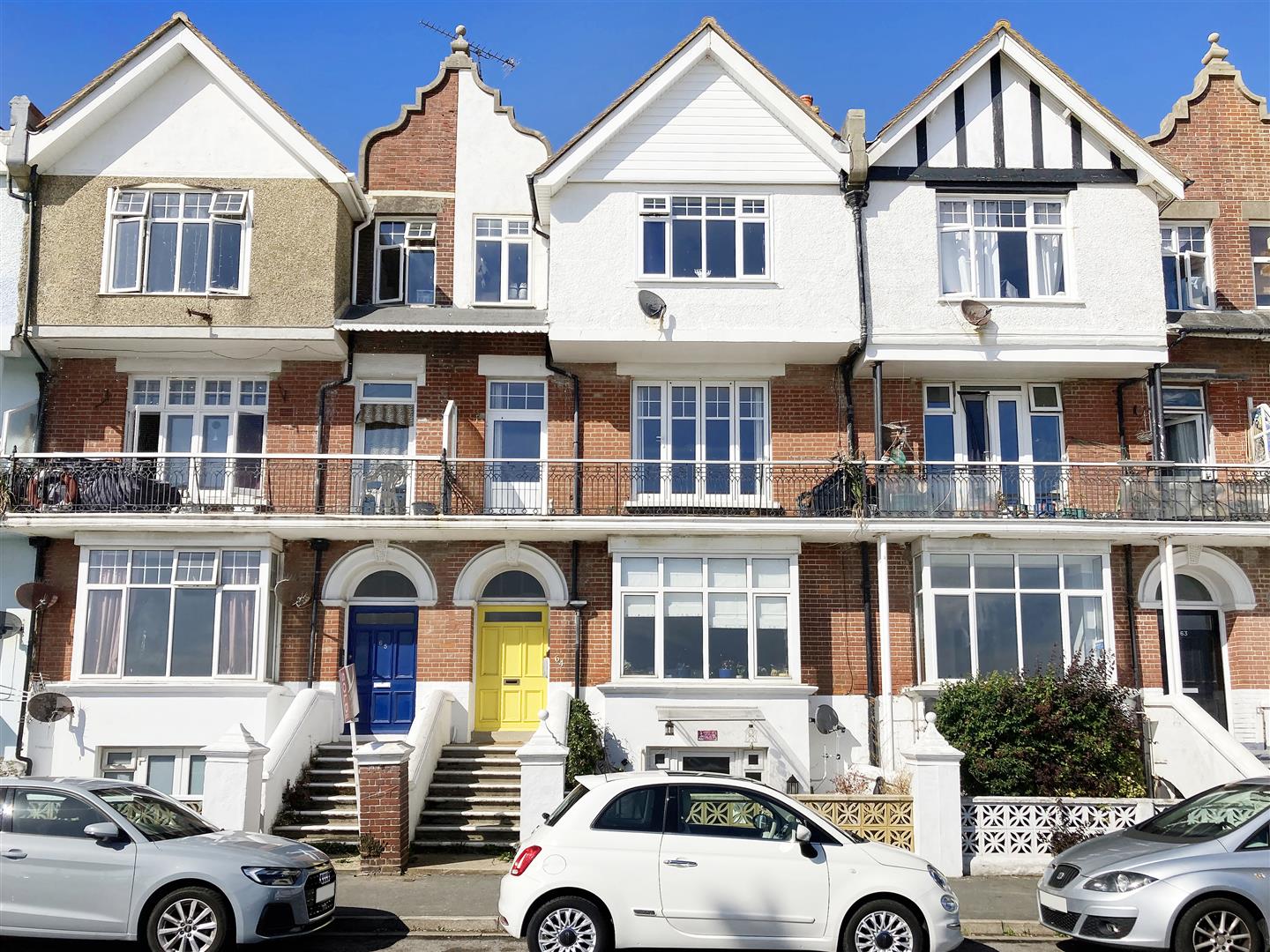 2 bedroom Apartment For Sale