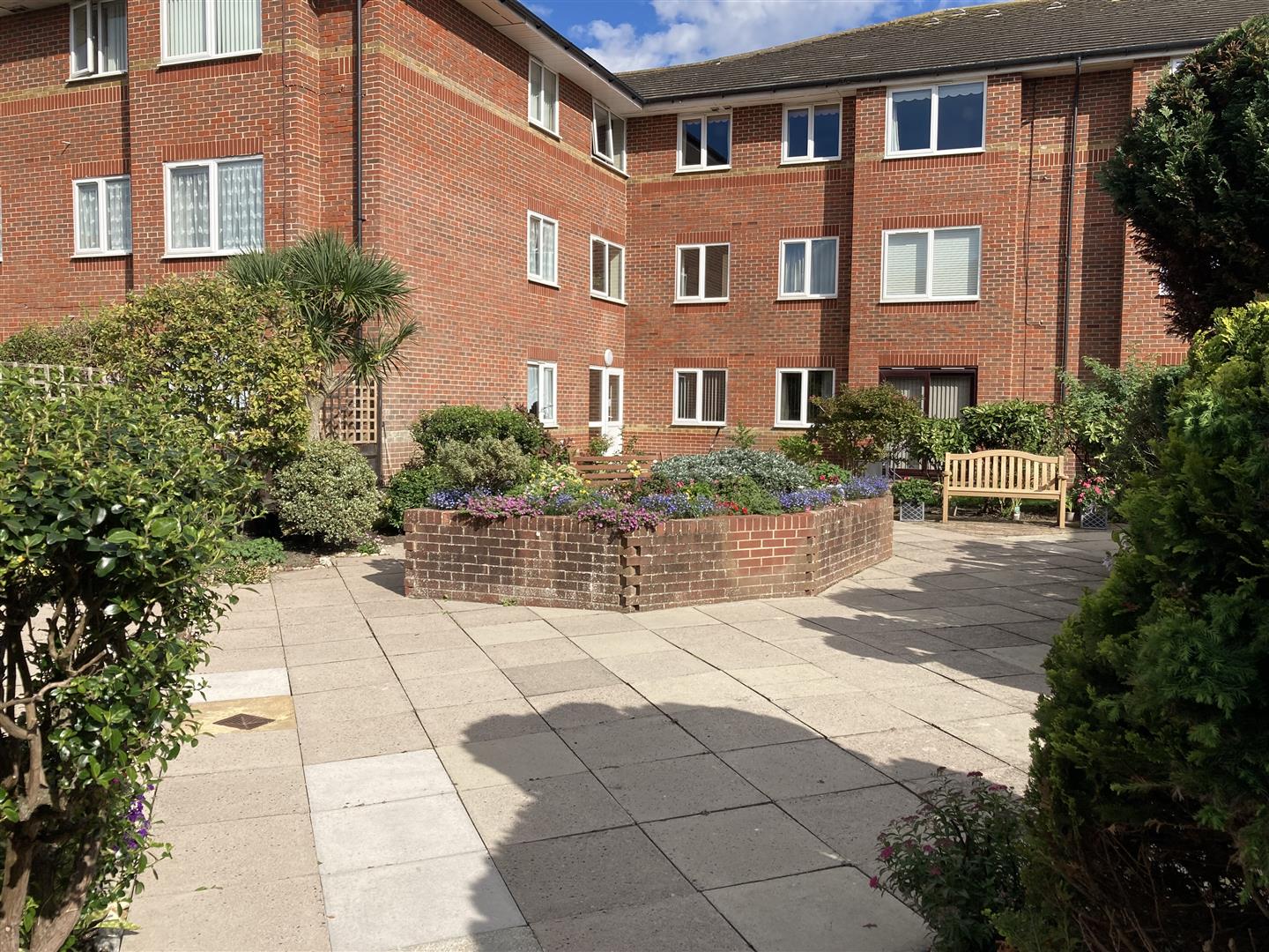 1 bedroom Apartment For Sale