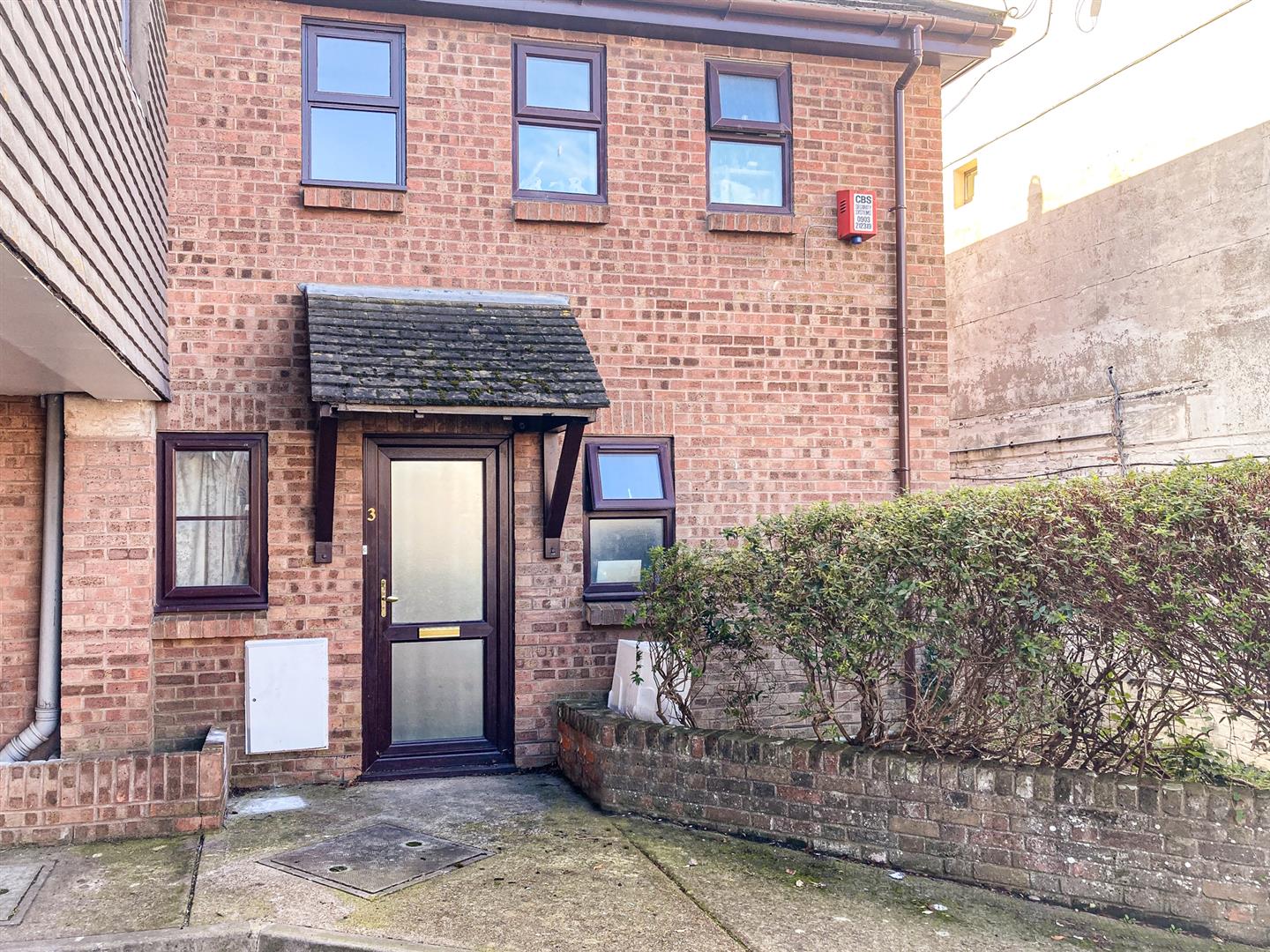 1 bedroom Flat For Sale