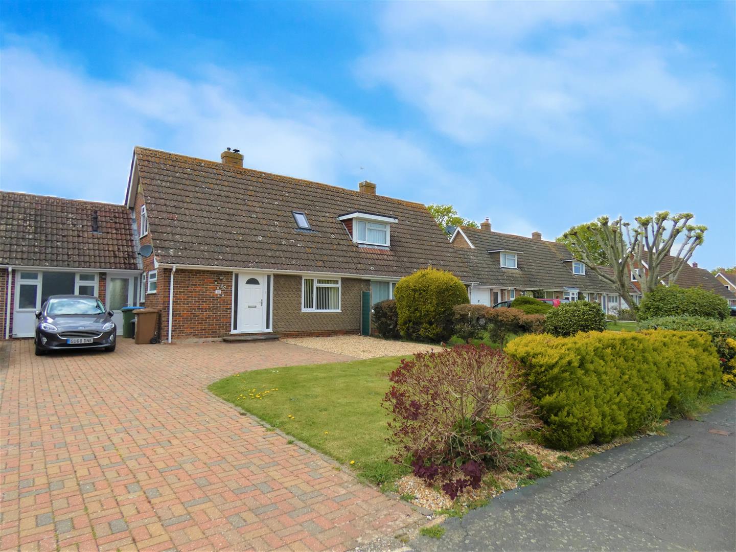 2 bedroom Semi-detached house For Sale