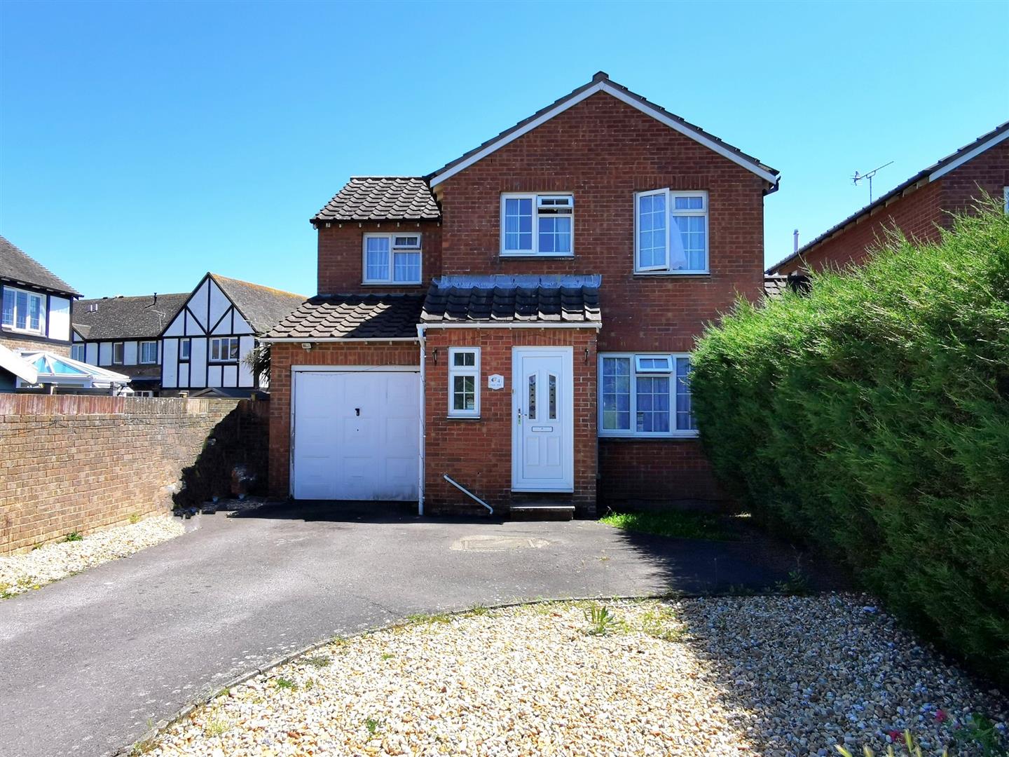 4 bedroom Link detached house For Sale