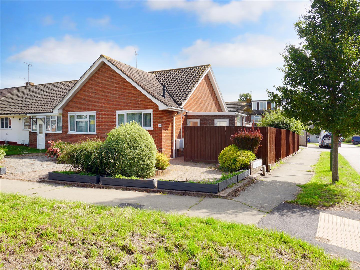 2 bedroom Bungalow For Sale