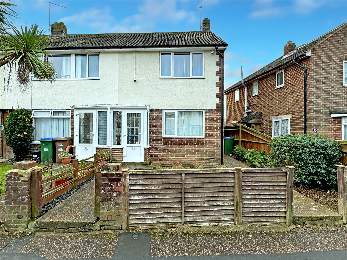 2 bedroom End of terrace house For Sale