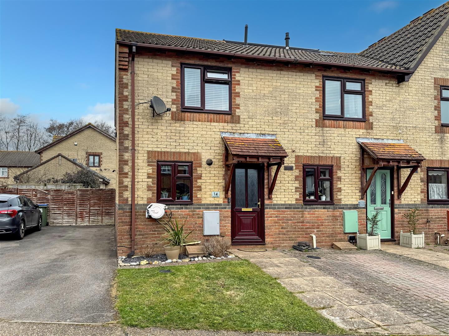 2 bedroom End of terrace house For Sale
