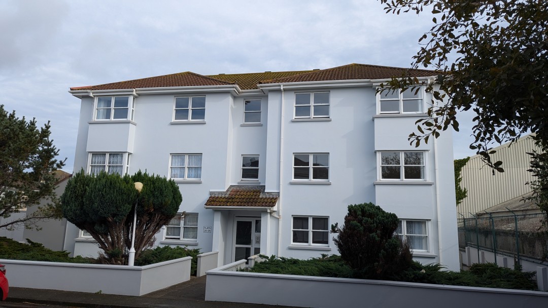 1 bedroom Flat Sold