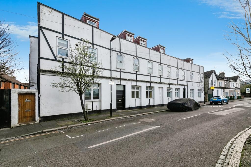 3 bedroom Flat Sold
