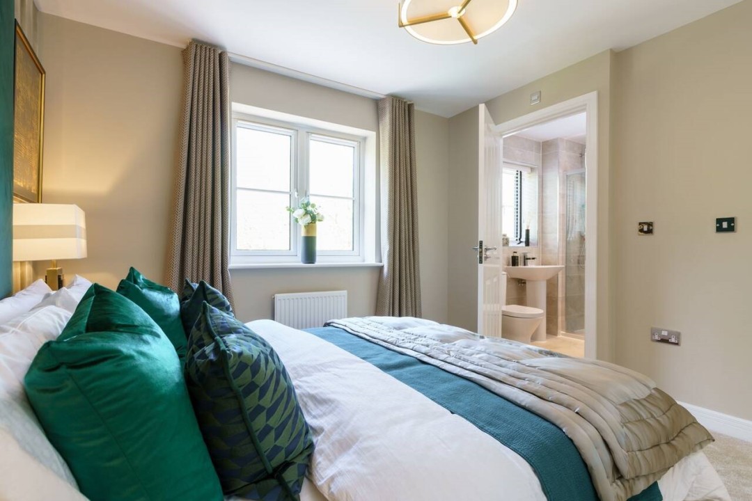 4 bedroom Detached house Under Offer
