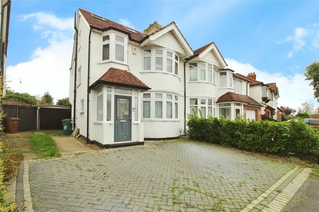 4 bedroom Semi-detached house For Sale