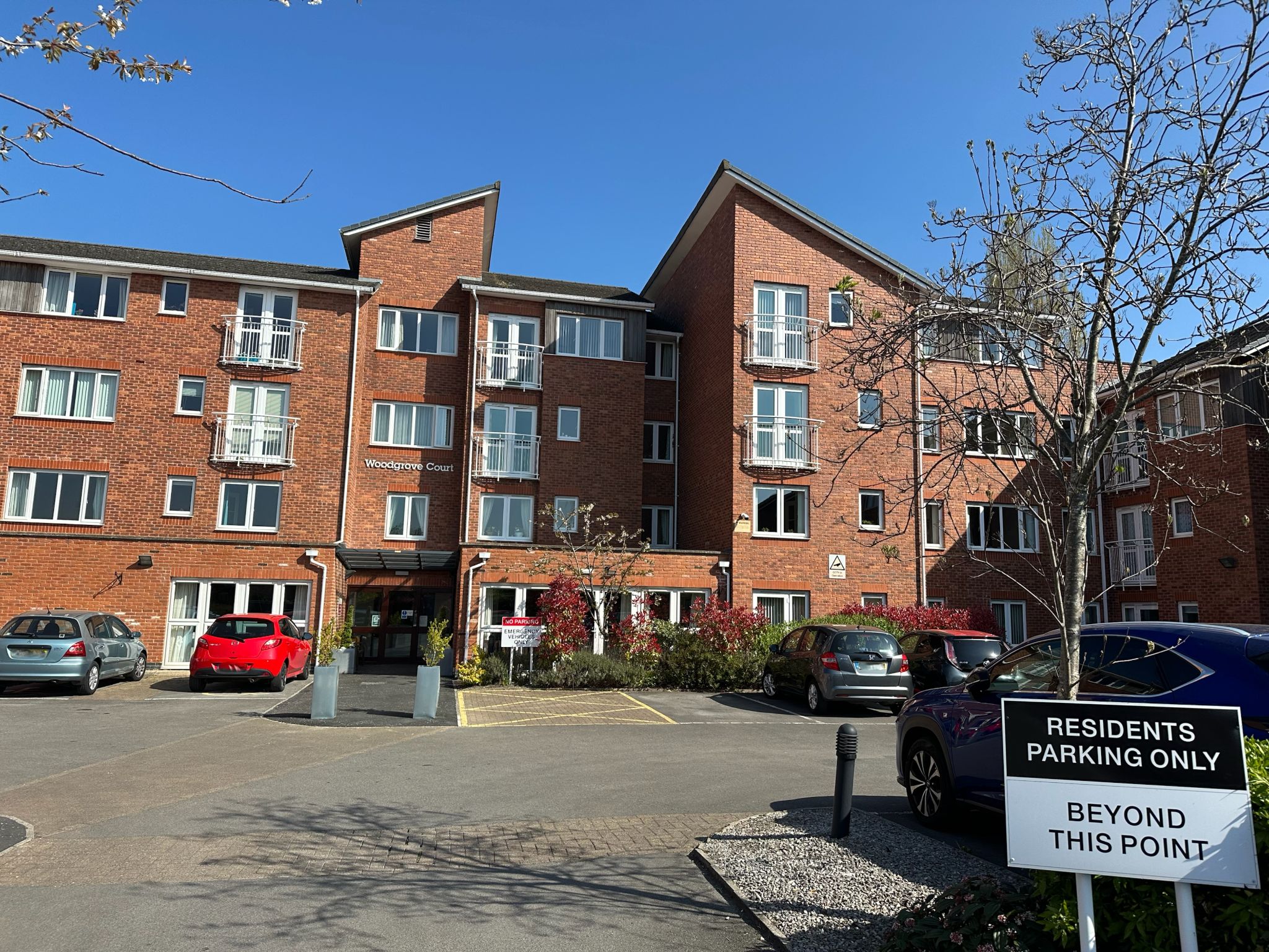 2 bedroom Apartment For Sale