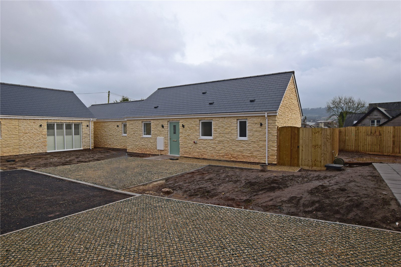 3 bedroom Detached bungalow Under Offer