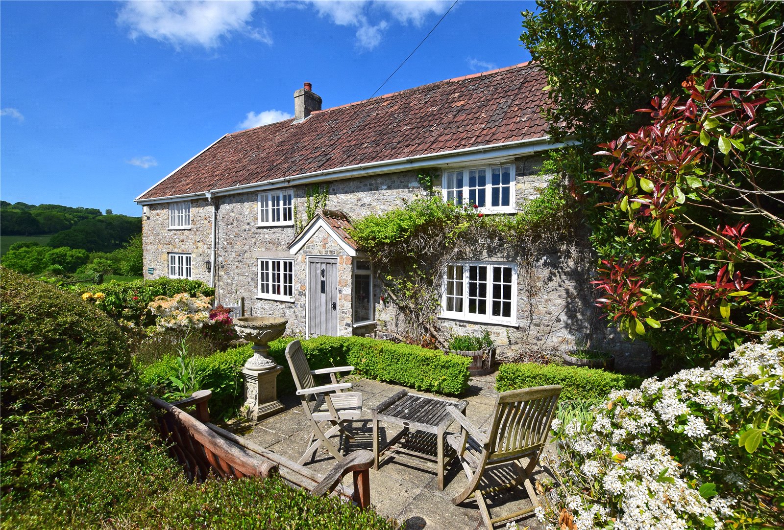 4 bedroom Detached house Under Offer