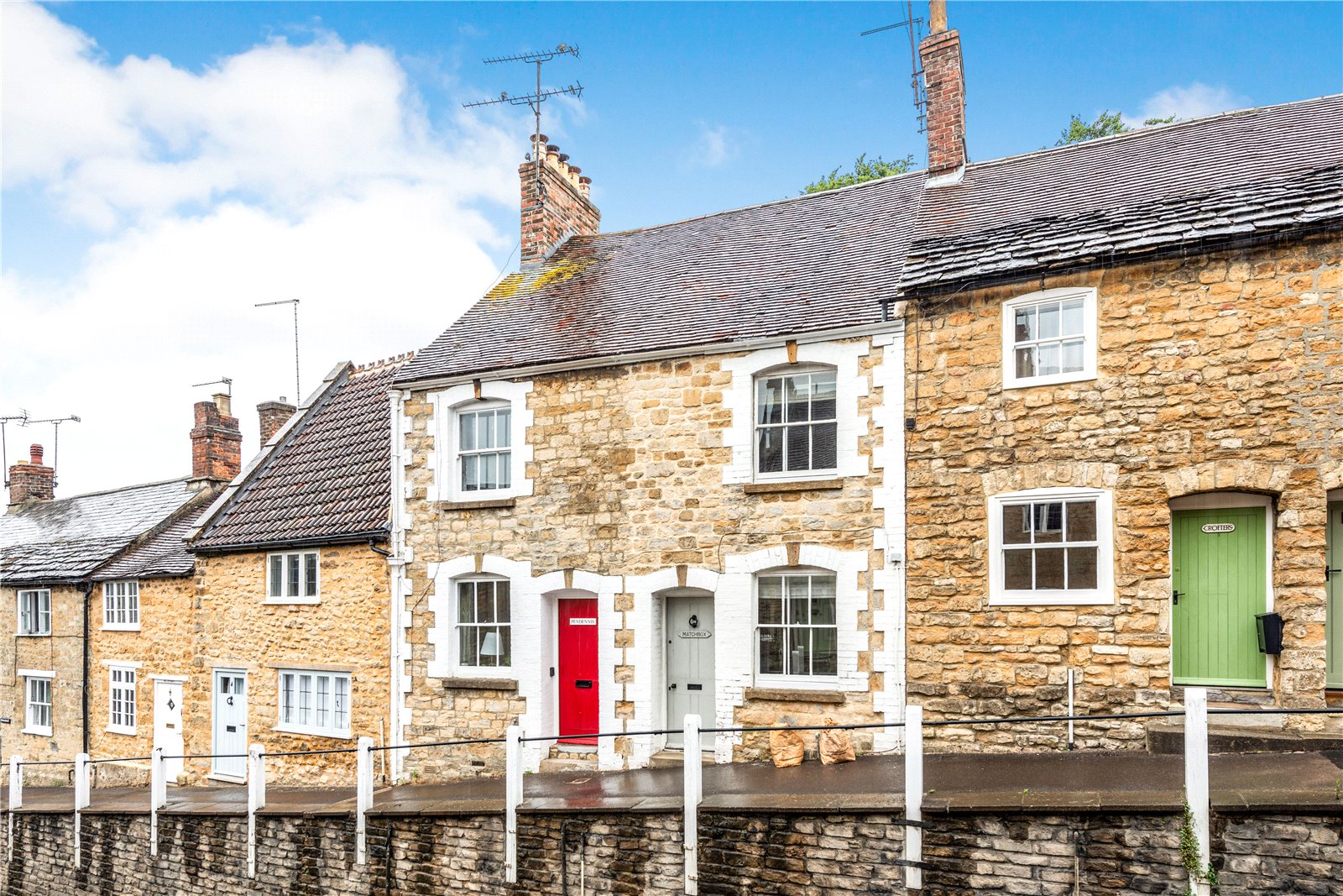 2 bedroom Cottage Sold