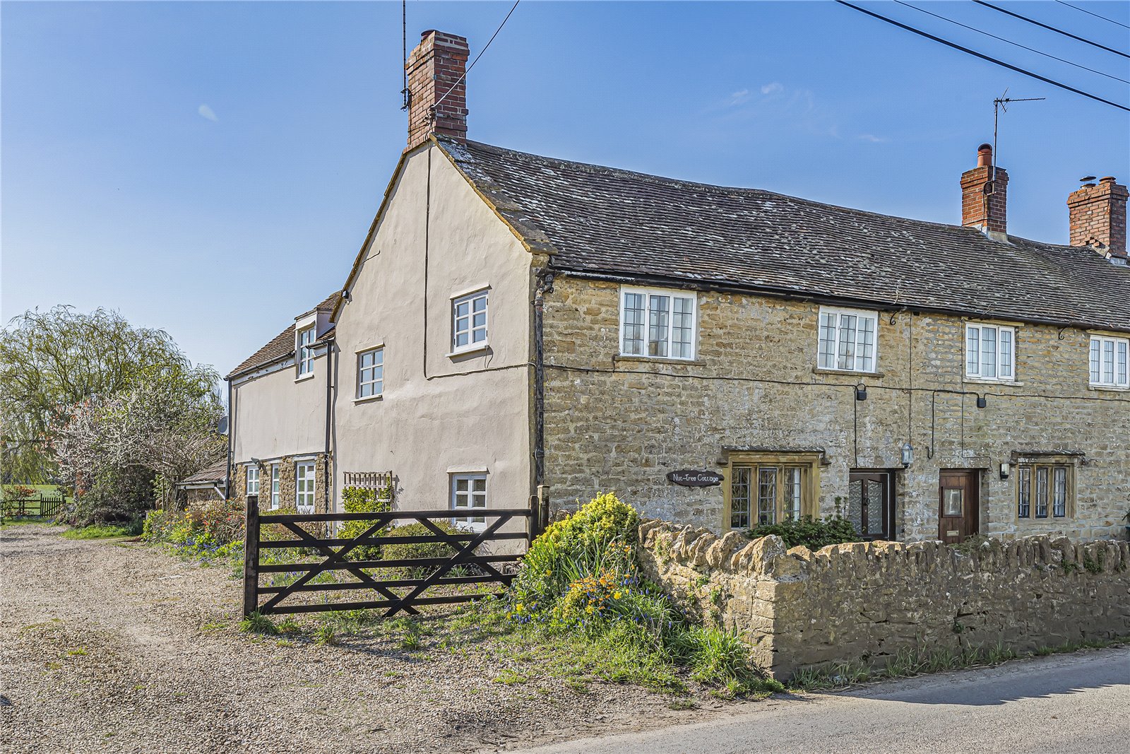 3 bedroom Cottage Sold