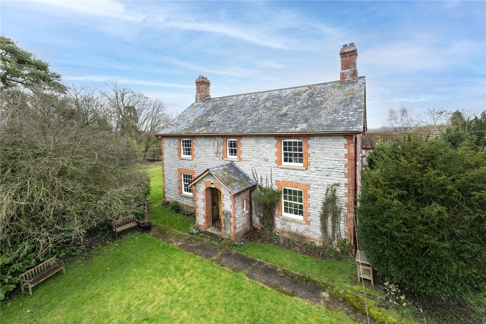 5 bedroom House (unspecified) Sold