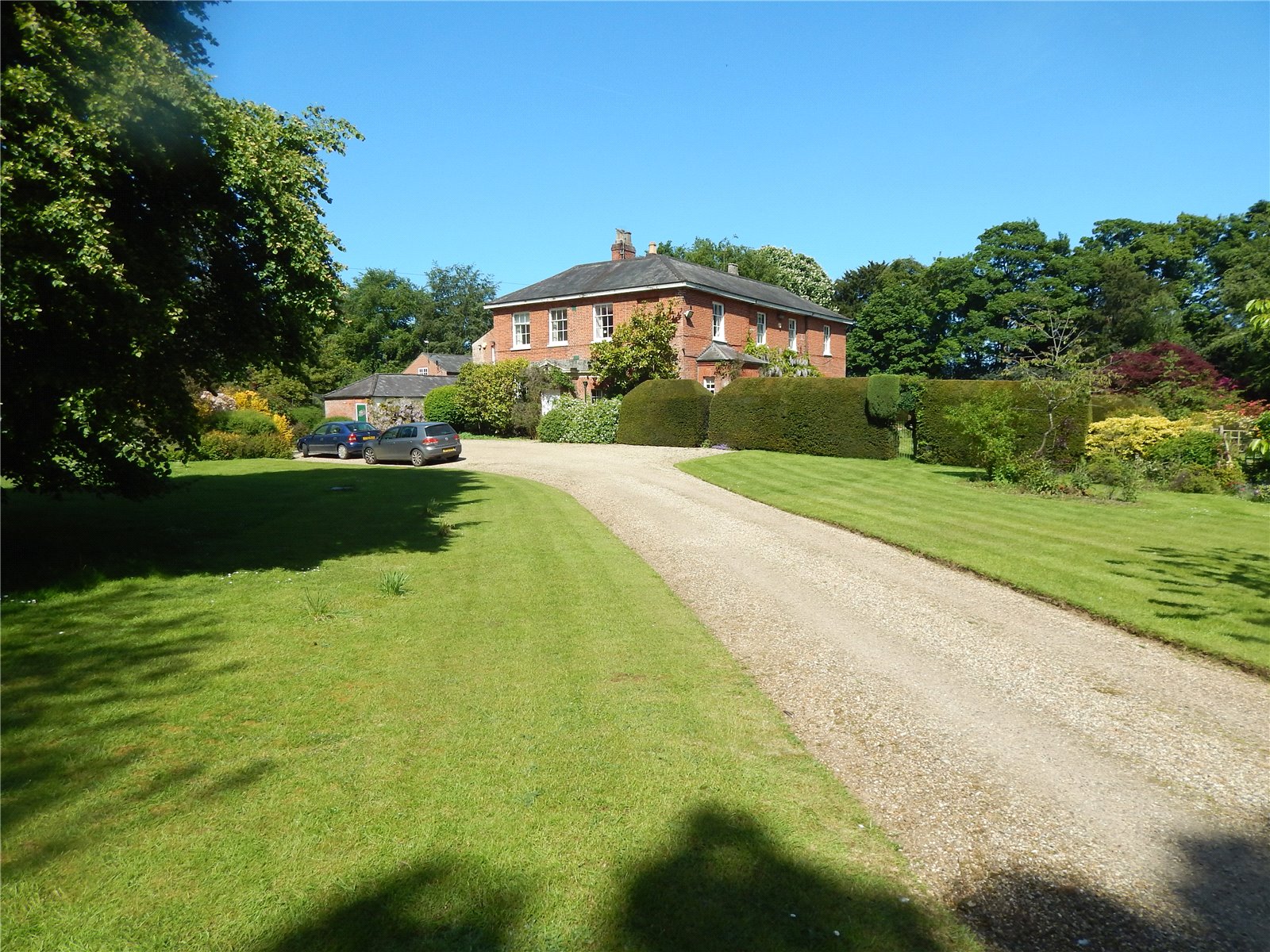 6 bedroom Flat Under Offer
