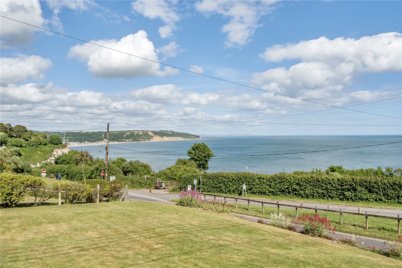 5 bedroom House (unspecified) Under Offer