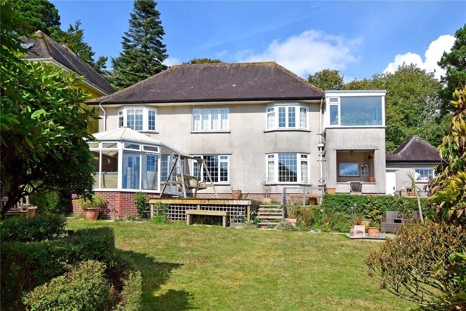 4 bedroom Detached house Under Offer