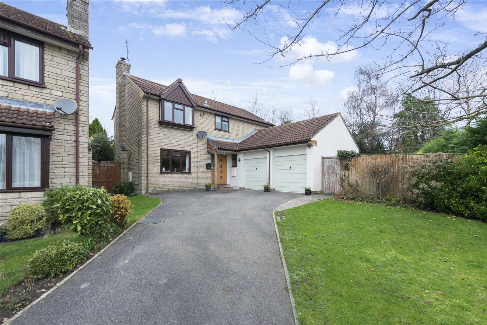 4 bedroom Detached house Sold