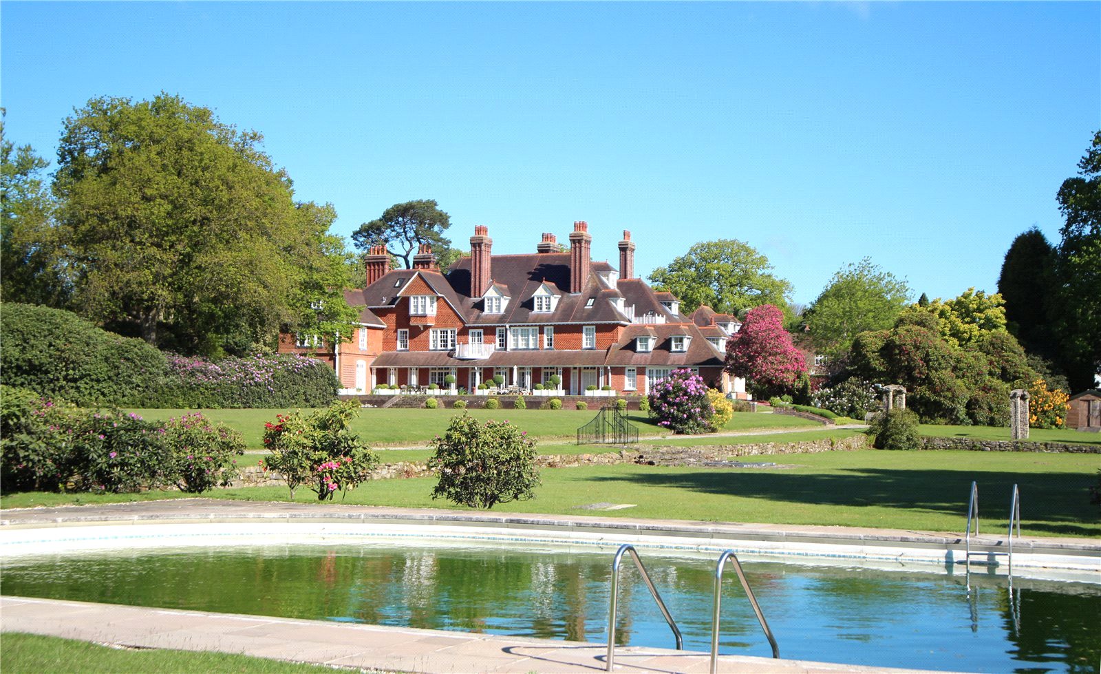 4 bedroom Flat share Under Offer