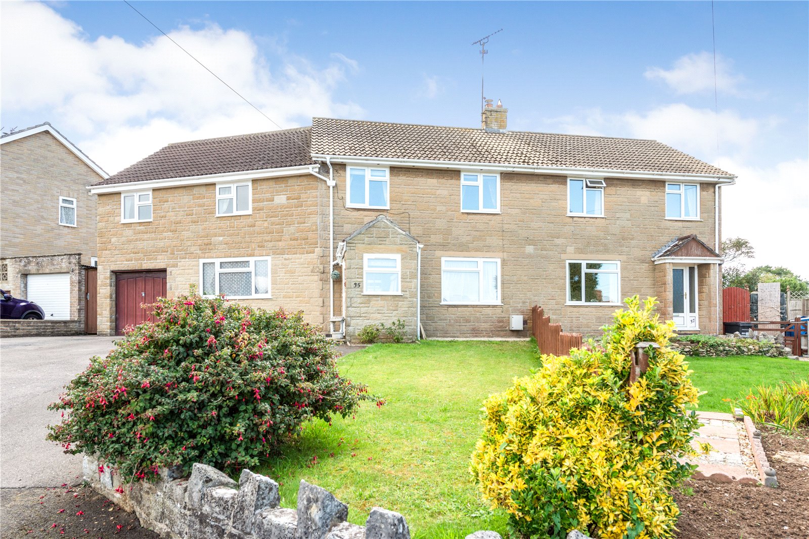 5 bedroom Semi-detached house Sold