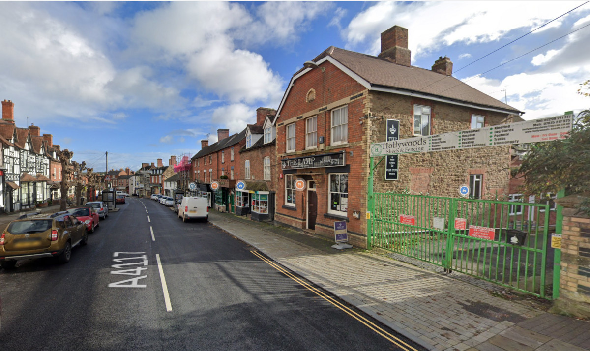  Semi-detached house For Sale
