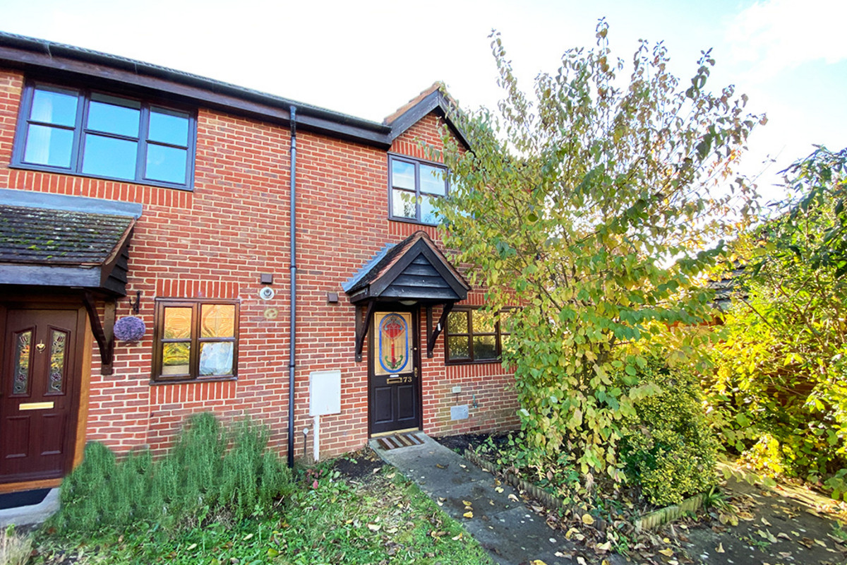 3 bedroom Terraced House To Let