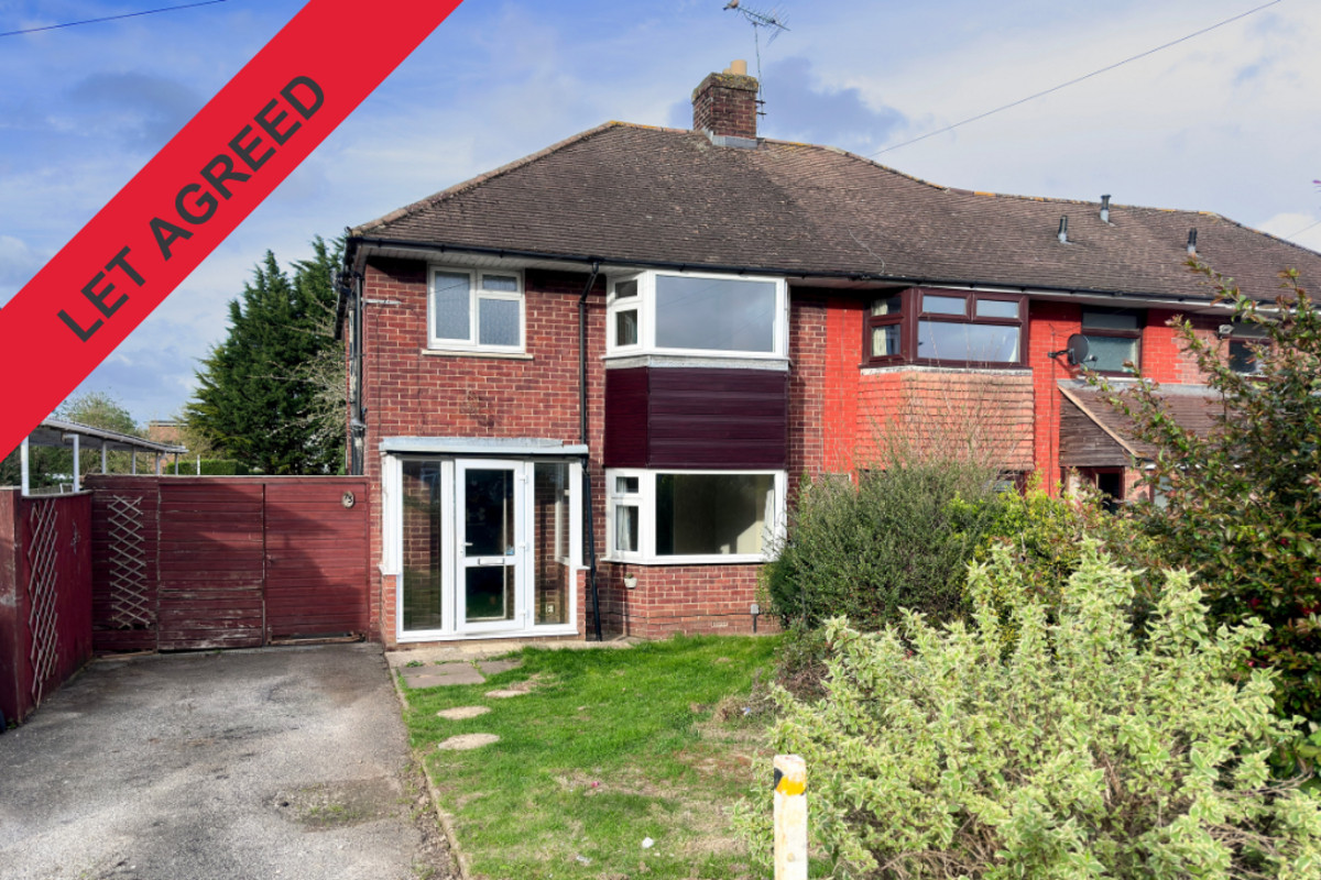 3 bedroom Detached house To Let
