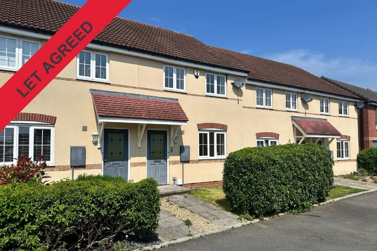3 bedroom Terraced House To Let