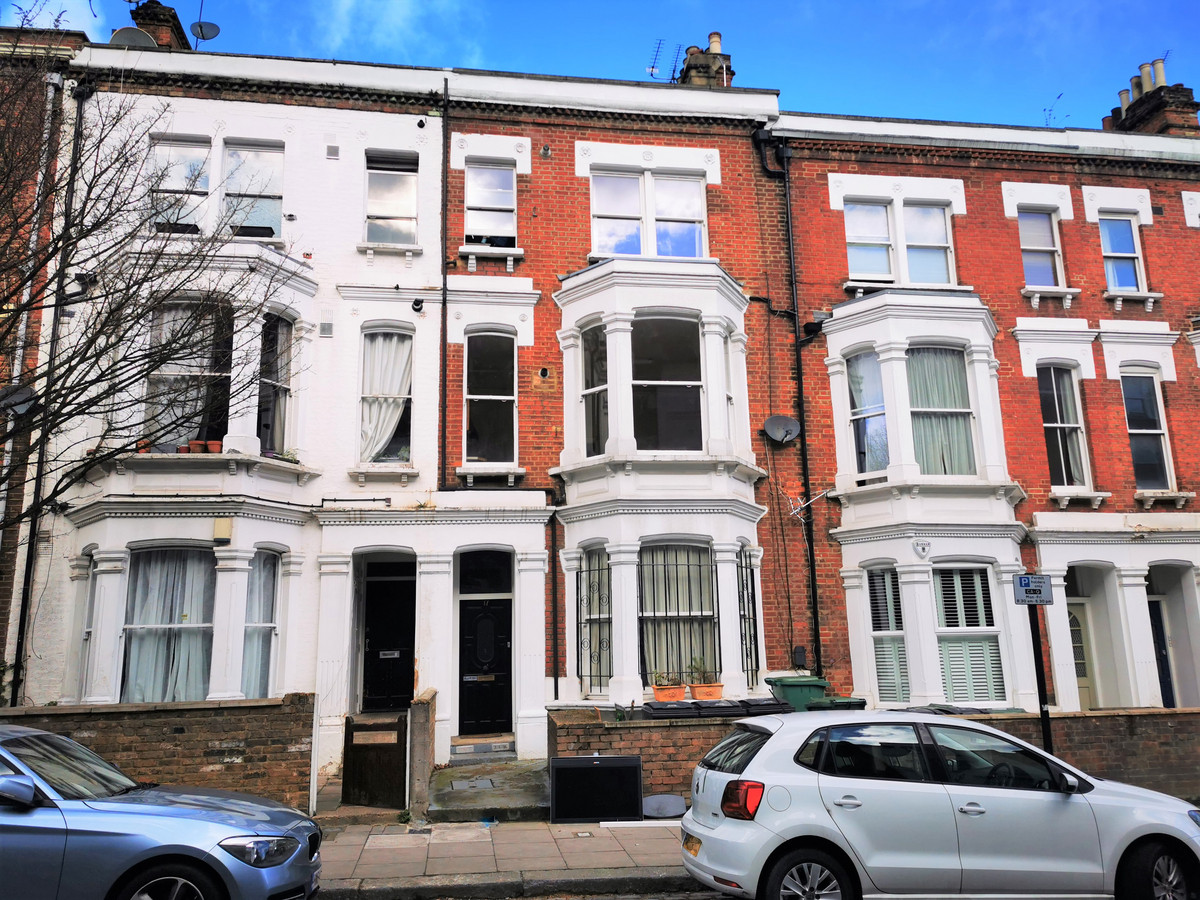 2 bedroom Flat To Let