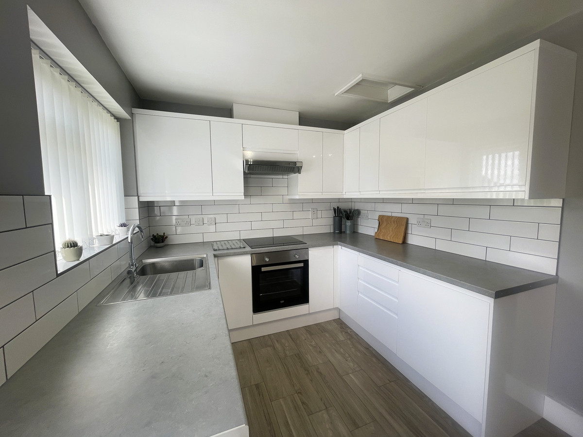 3 bedroom Terraced House To Let