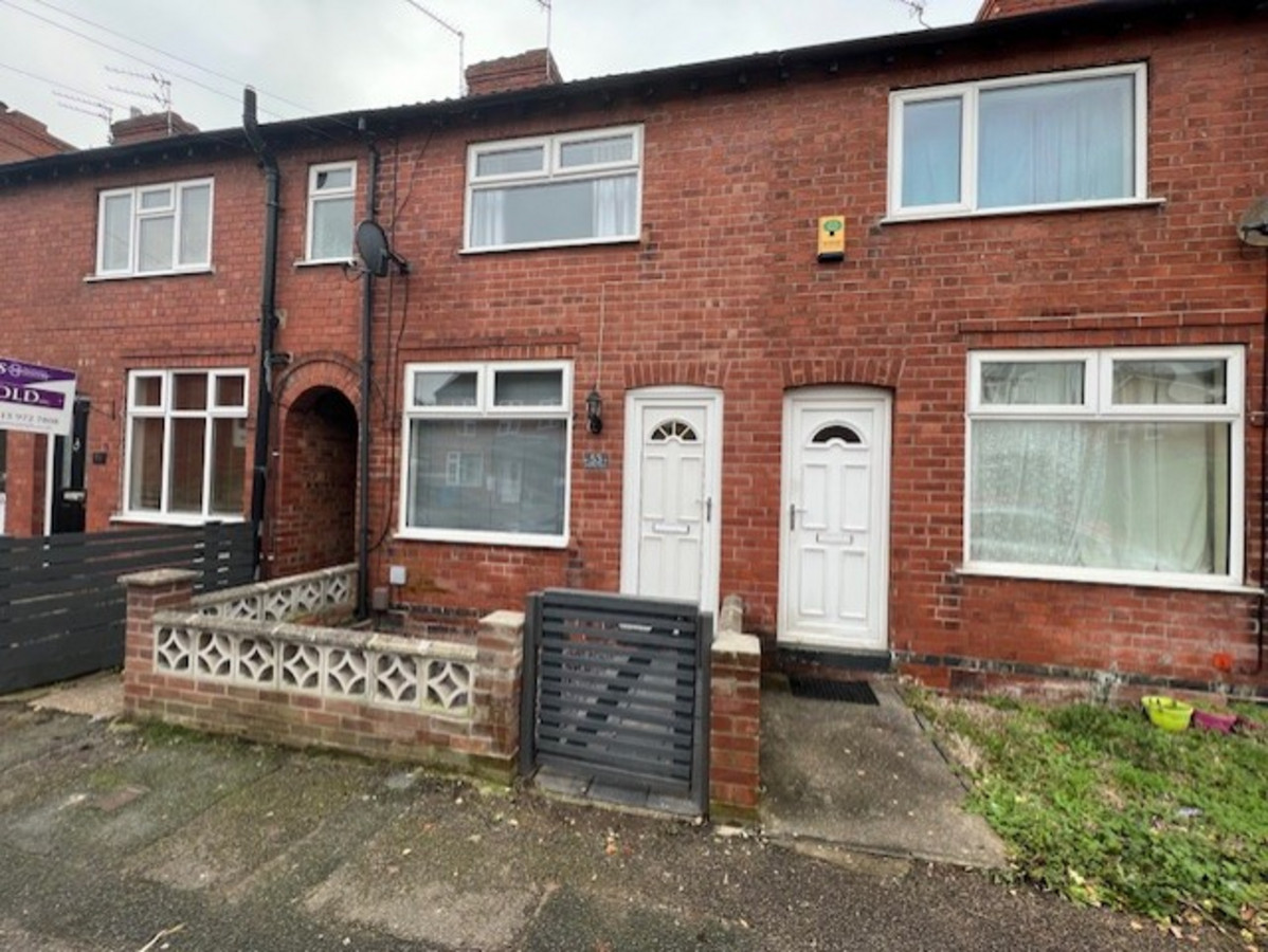 2 bedroom Terraced House To Let